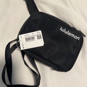 Lululemon crossbody